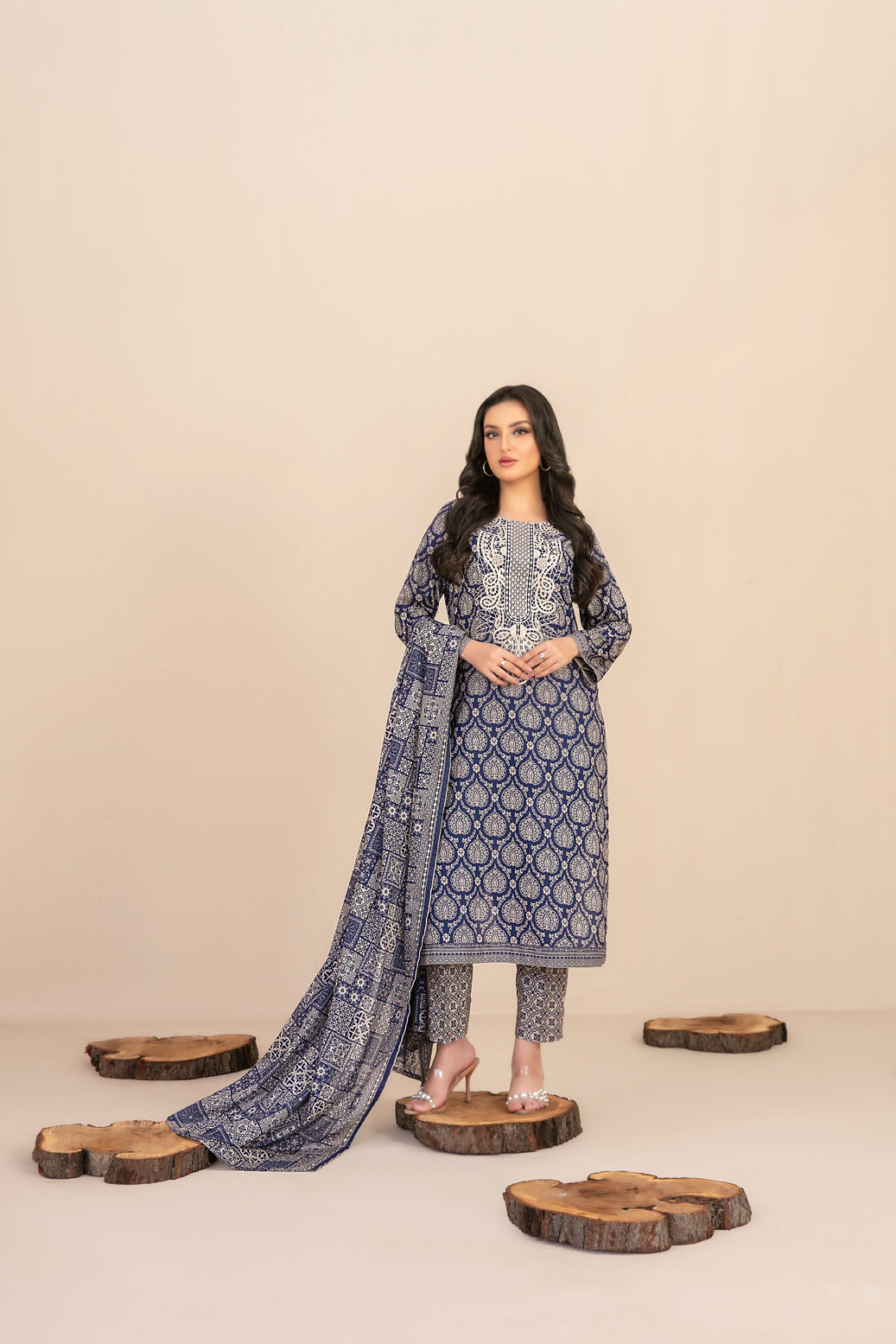 Tyla 3pcs Un-Stitched Emb Printed Lawn [D-4269]