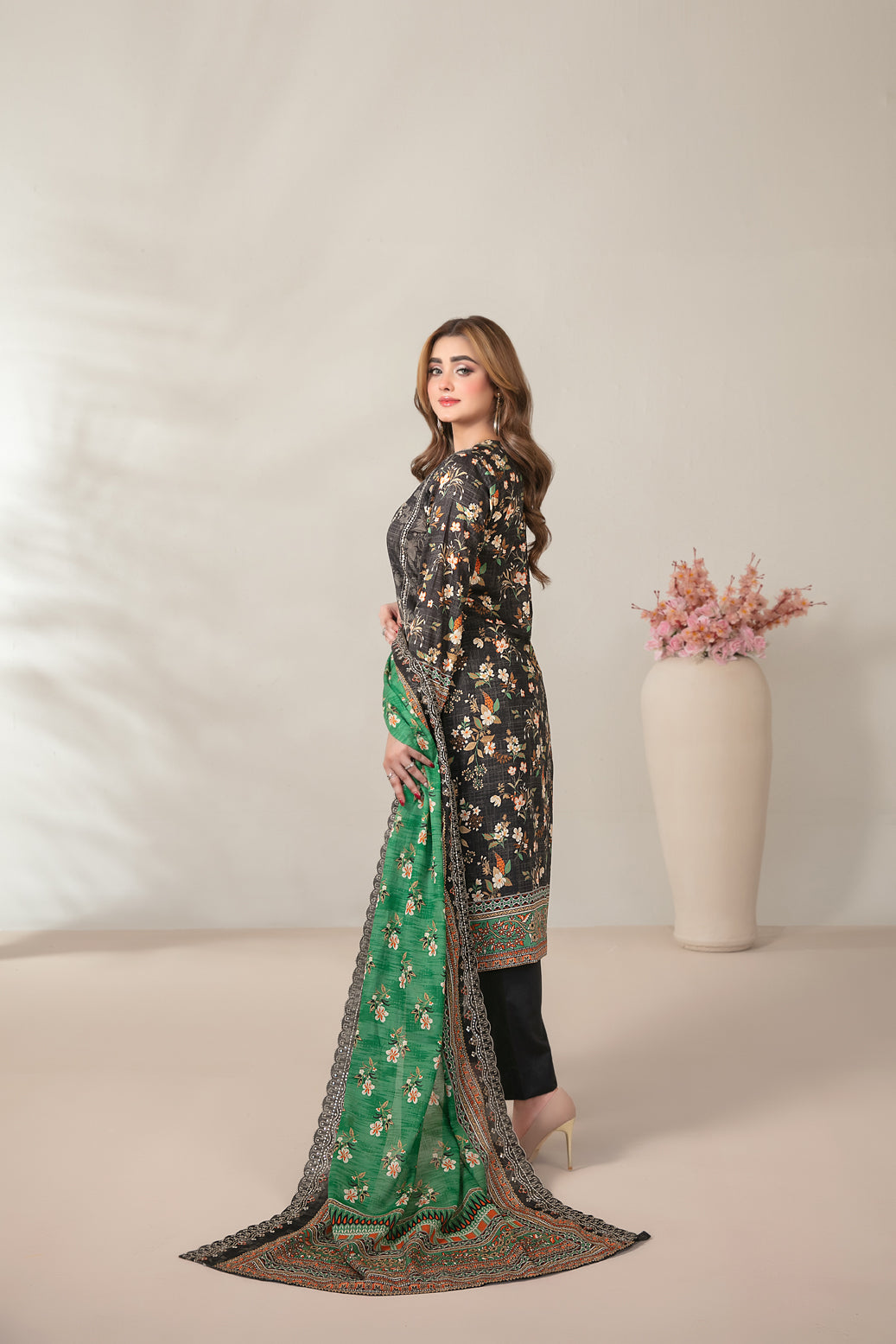 Mamora 3Pcs Unstitched Emb Printed Lawn [D-3756]