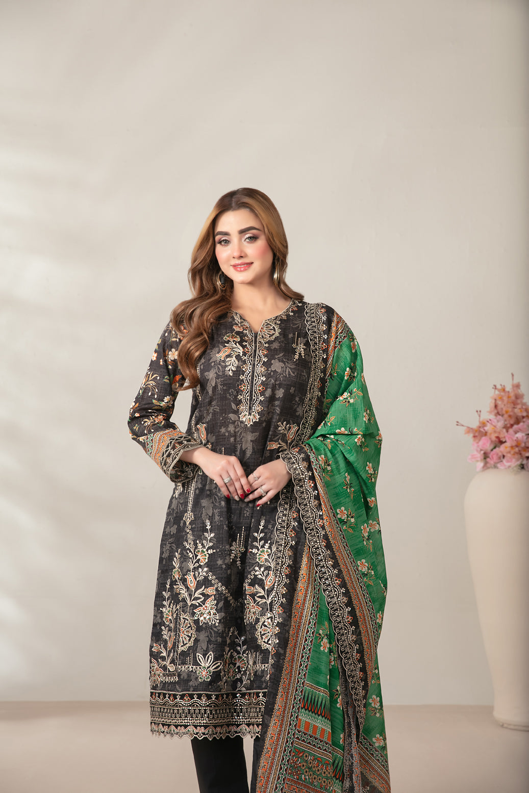 Mamora 3Pcs Unstitched Emb Printed Lawn [D-3756]