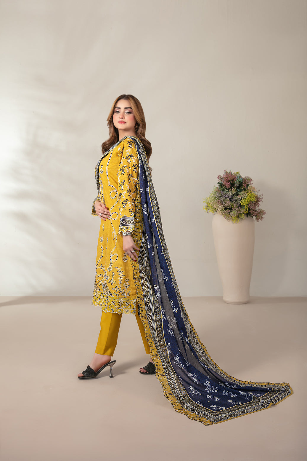 Mamora 3Pcs Unstitched Emb Printed Lawn [D-3753]