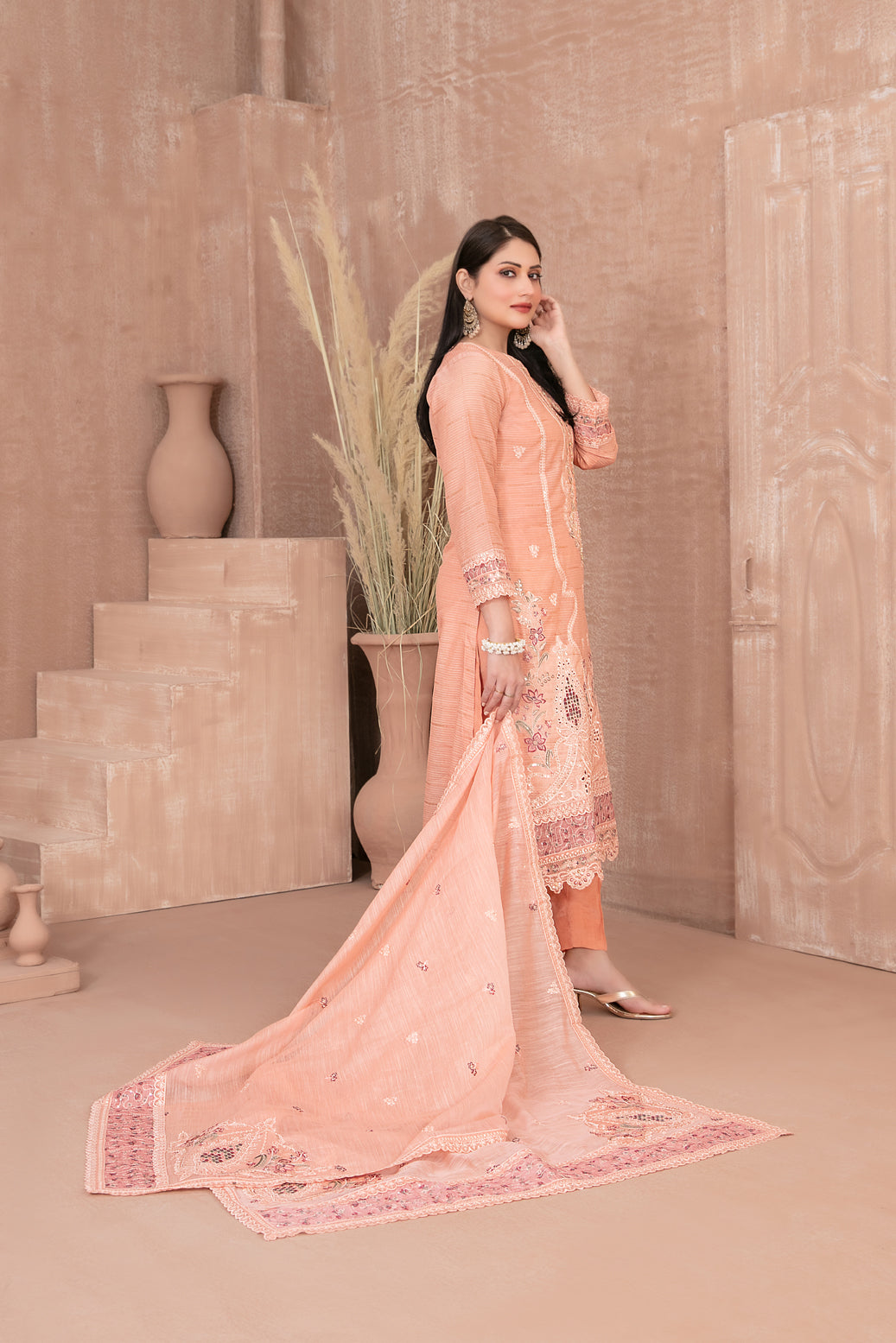 SAFAQ 3pcs Un-Stitched Emb Munar Khadi [D-5049]