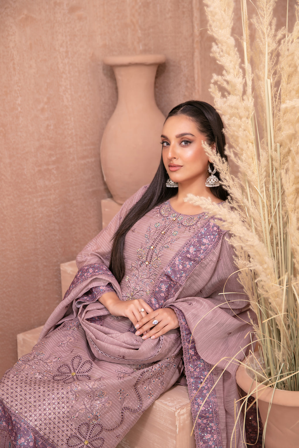 SAFAQ 3pcs Un-Stitched Emb Munar Khadi [D-5051]