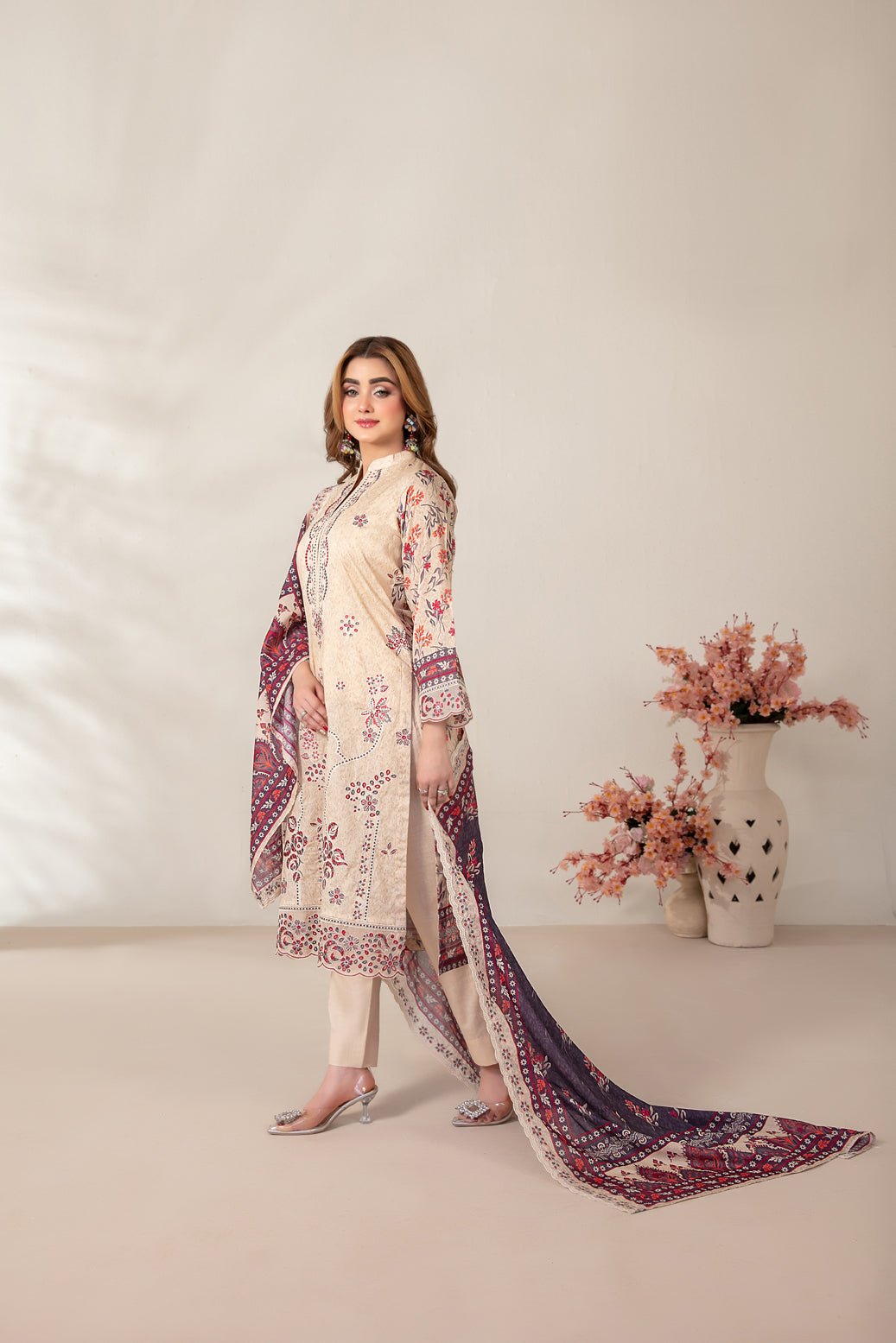 Mamora 3Pcs Unstitched Emb Printed Lawn [D-3752]