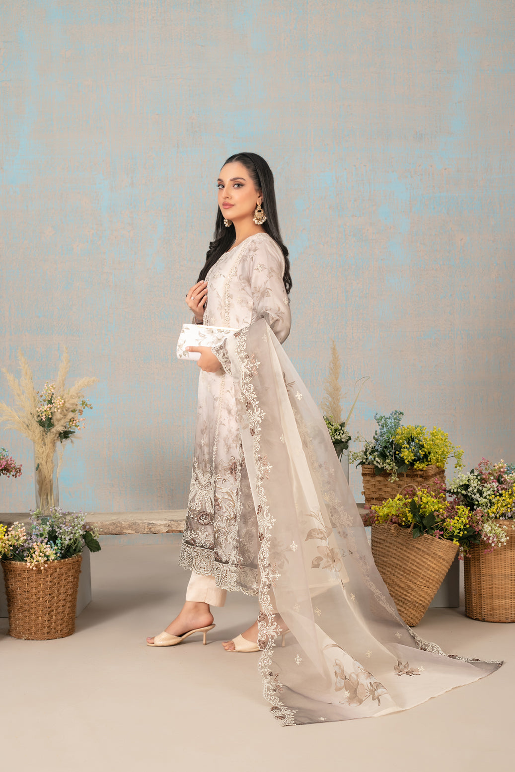 SHIRIN With Clutch 3pcs Semi-Stitched Fancy Heavy Emb Organza [D-5227]
