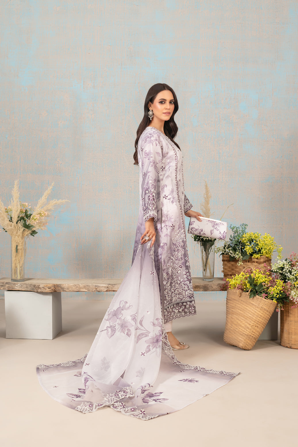 SHIRIN With Clutch 3pcs Semi-Stitched Fancy Heavy Emb Organza [D-5225]
