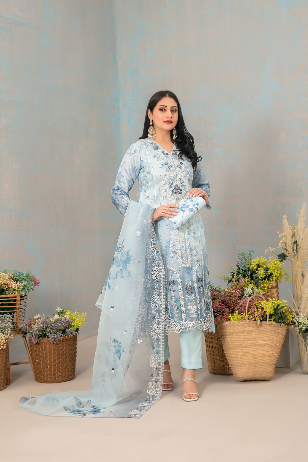 SHIRIN With Clutch 3pcs Semi-Stitched Fancy Heavy Emb Organza [D-5223]
