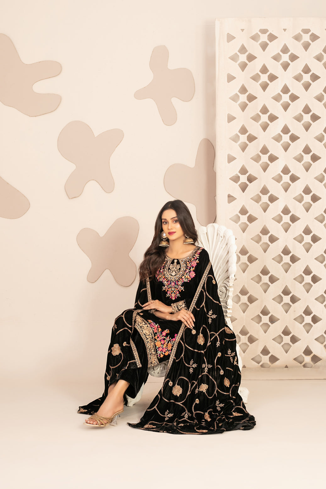 D-5757 - The Velvet Story