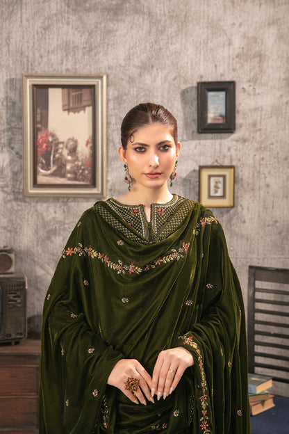 YAADEIN 3pcs Un-Stitched Fancy Heavy Emb Velvet [D-5937]