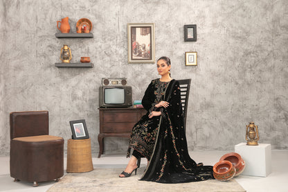 YAADEIN 3pcs Un-Stitched Fancy Heavy Emb Velvet [D-5936]