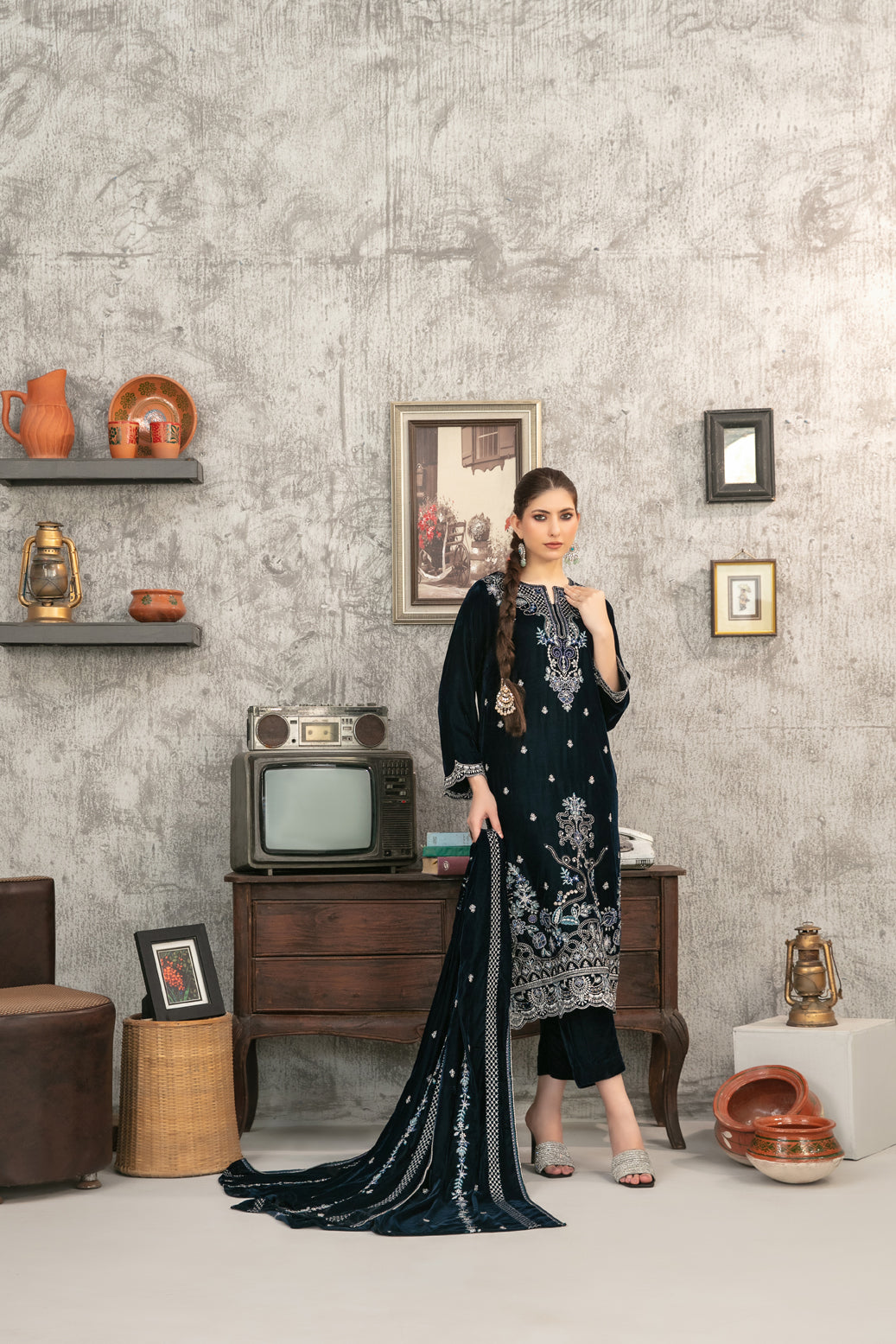 YAADEIN 3pcs Un-Stitched Fancy Heavy Emb Velvet [D-5938]