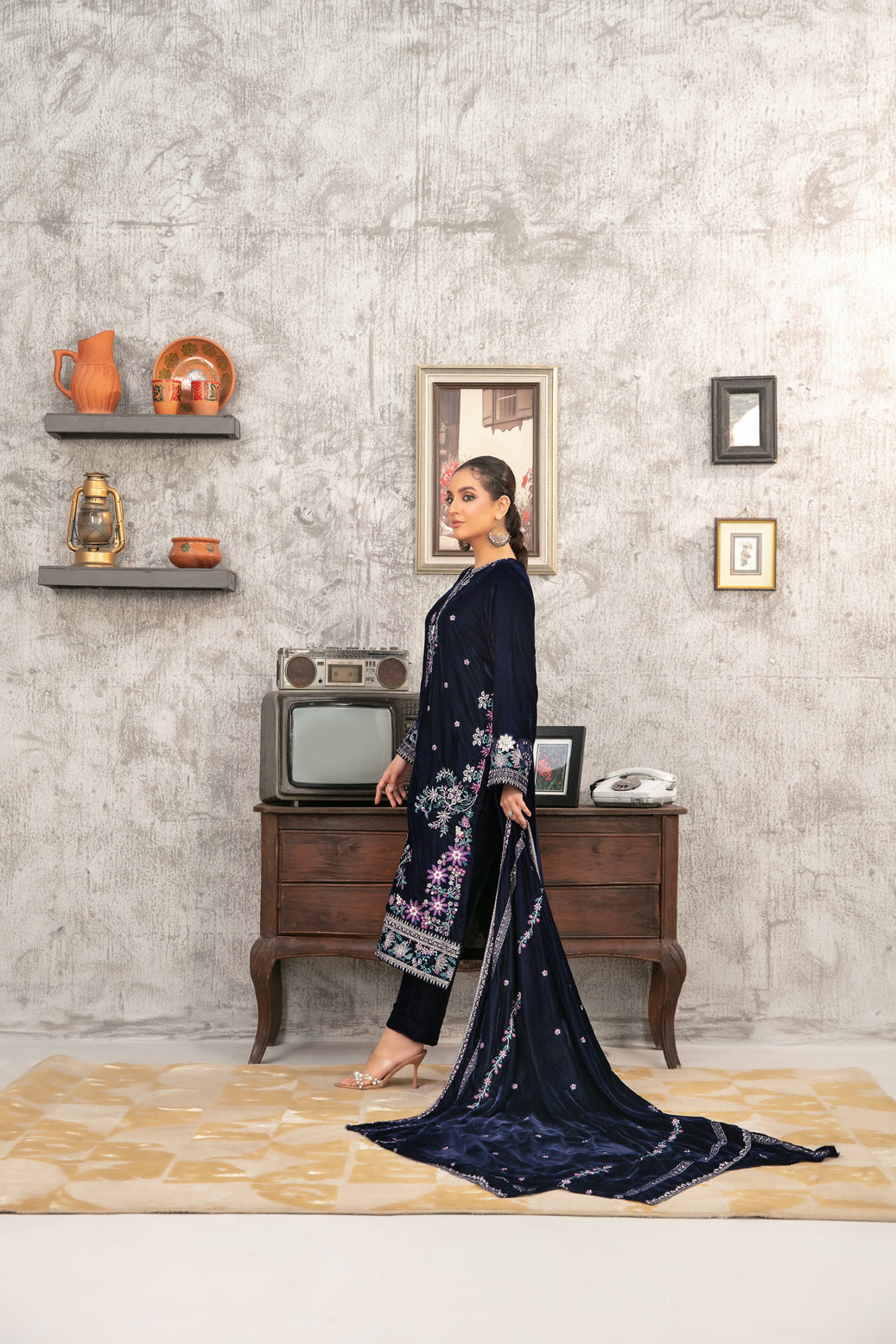 YAADEIN 3pcs Un-Stitched Fancy Heavy Emb Velvet [D-5939]