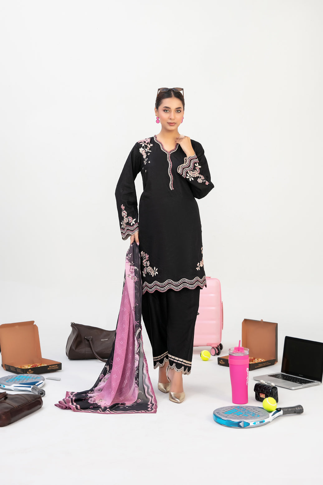 D-3783 - Modern Saheli