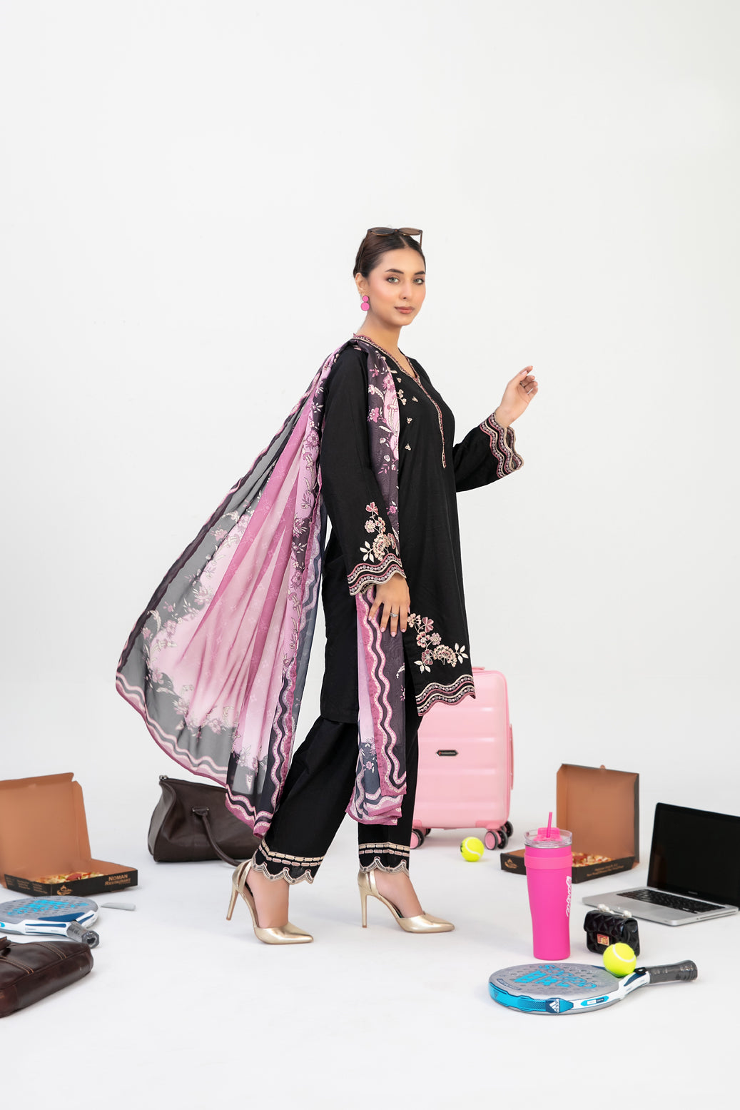 D-3783 - Modern Saheli