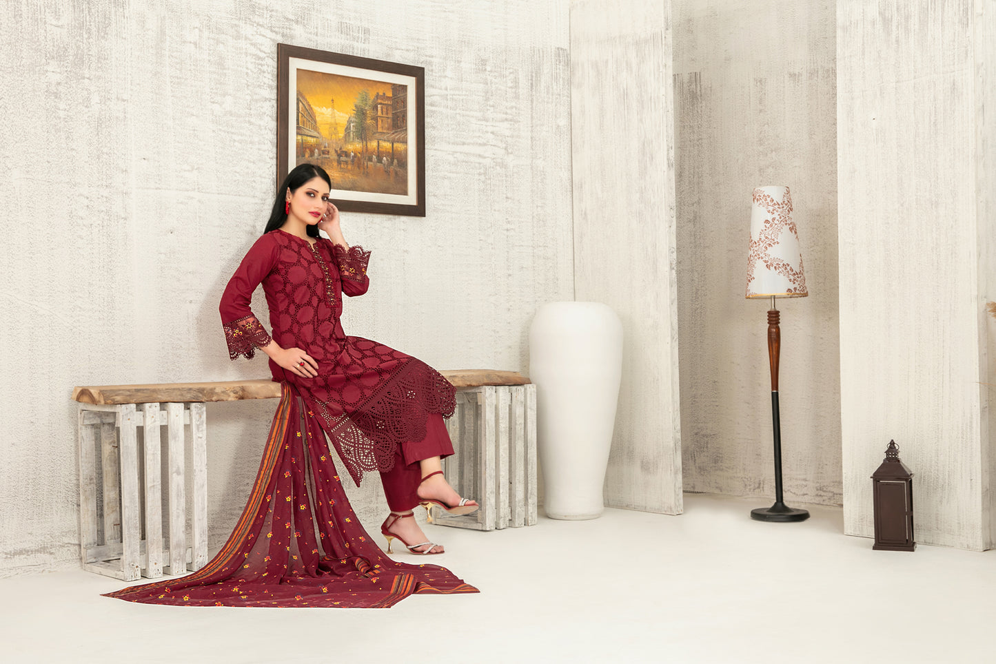 Hiranur 3pcs Stitched Fancy Emb Lawn [D-3194]