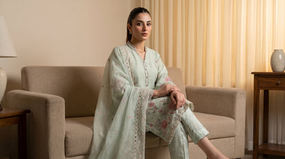 ARIBA 3pcs Stitched Fancy Emb Khaddi [D-5841]