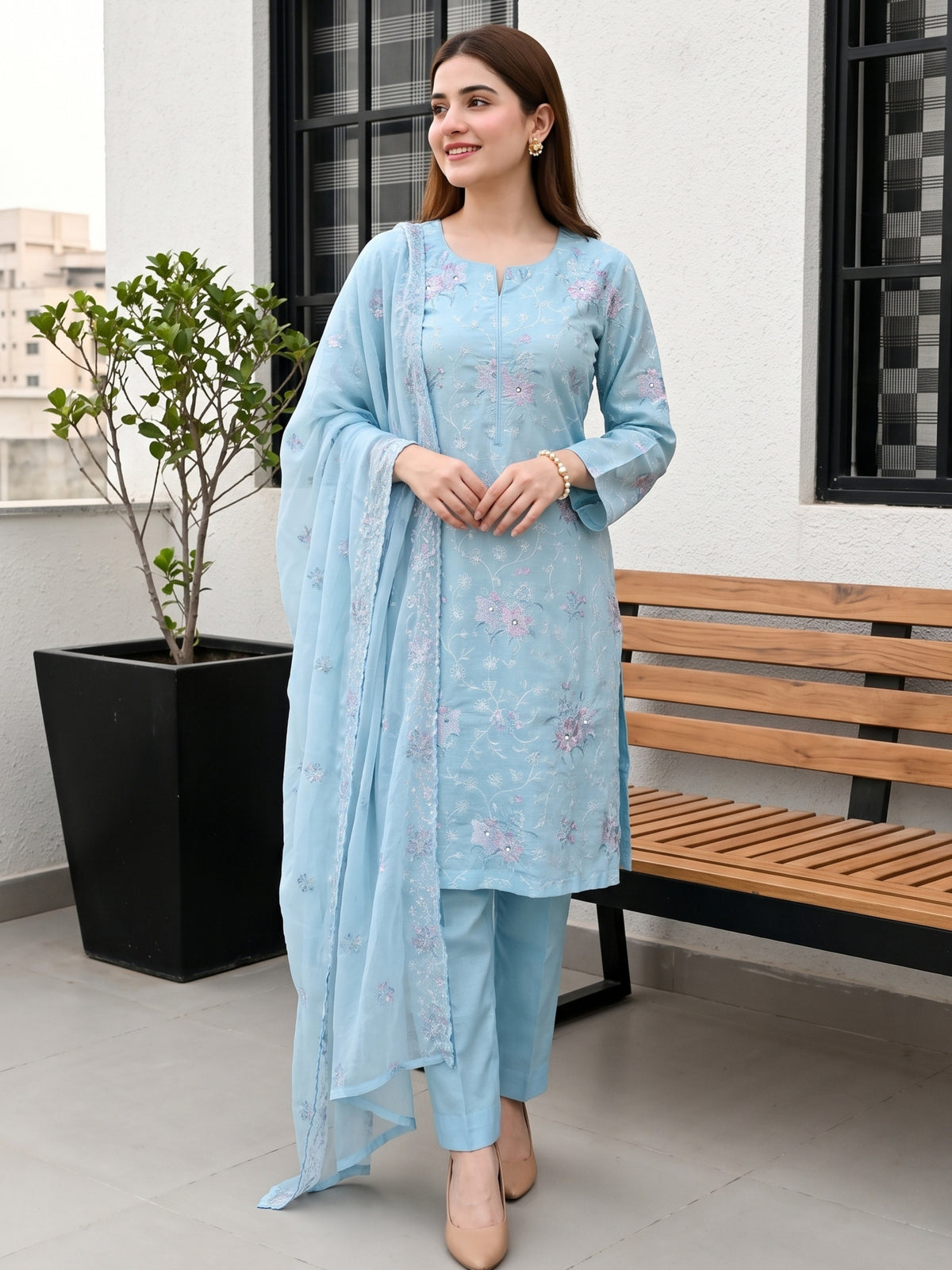 NEHAL 3pcs Un-Stitched Emb LAWN [D-4831]