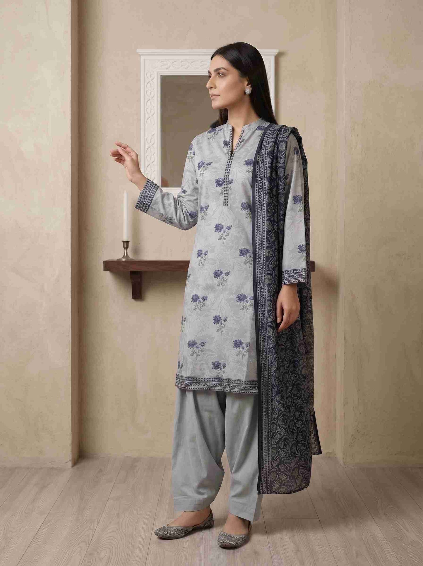 INAYA 3pcs Stitched Printed Lawn [D-5123]