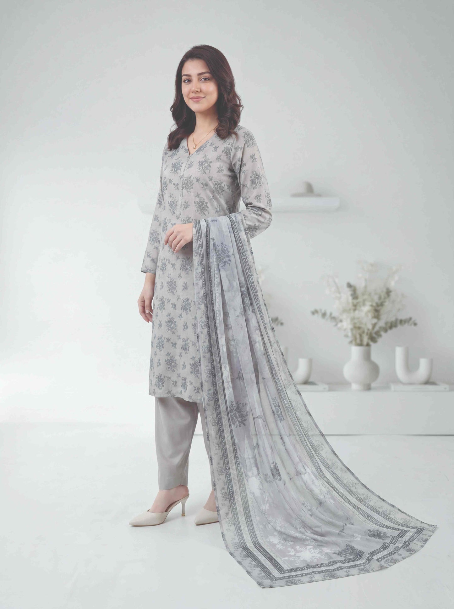 Nasr 3pcs Un-Stitched Printed Lawn [D-3862]