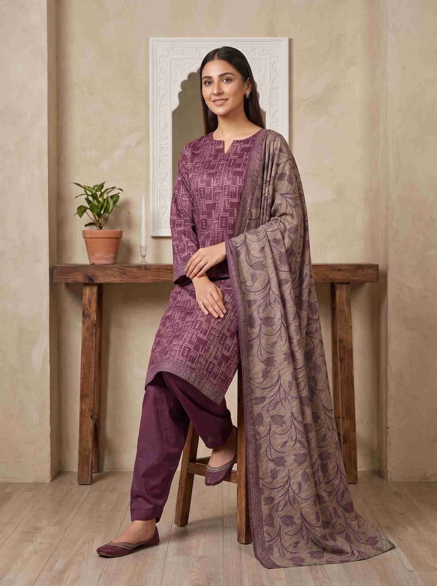 INAYA 3pcs Stitched Printed Lawn [D-5124]