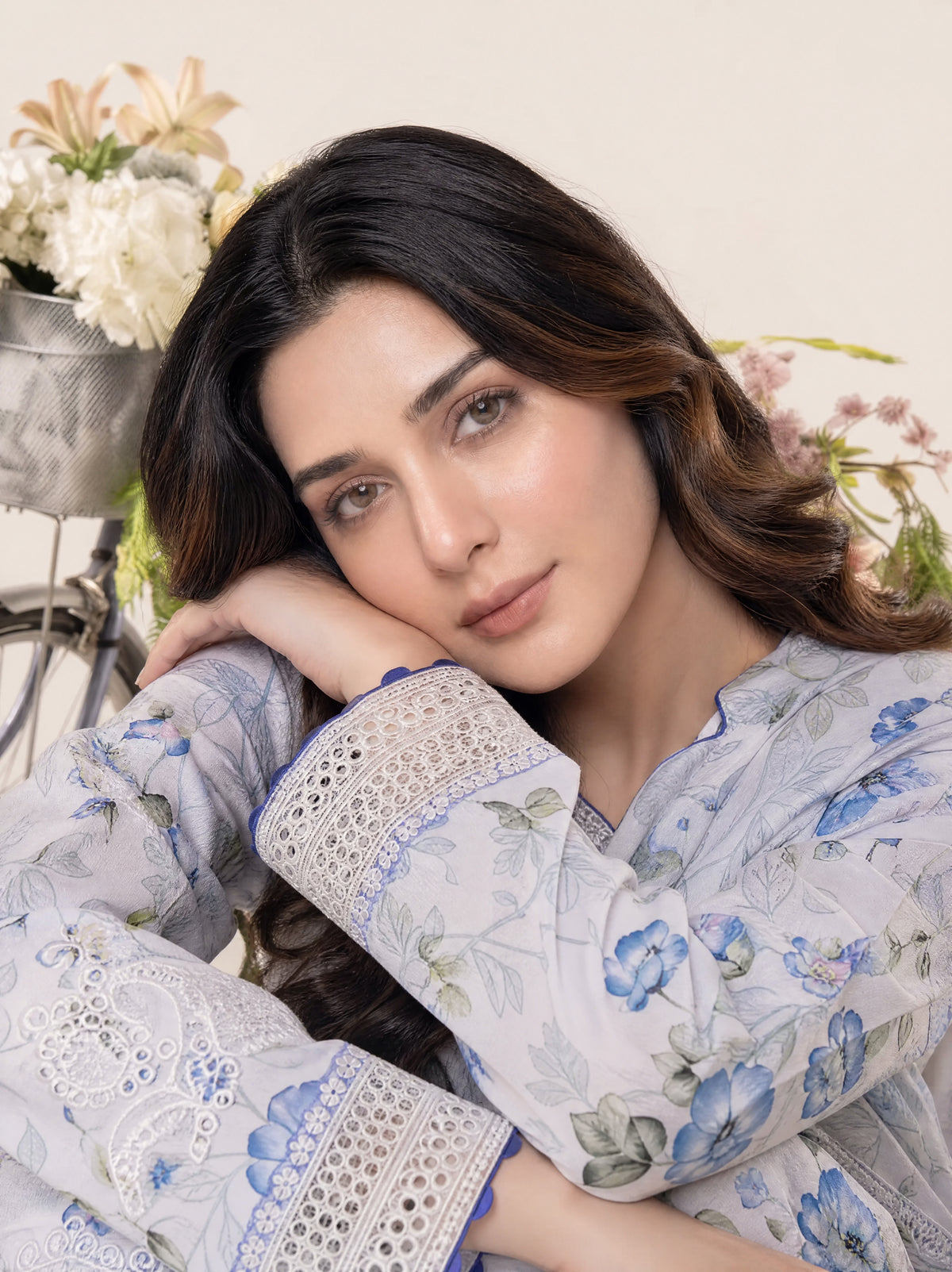 REEM 3pcs Un-Stitched Emb Printed Lawn [D-4042]