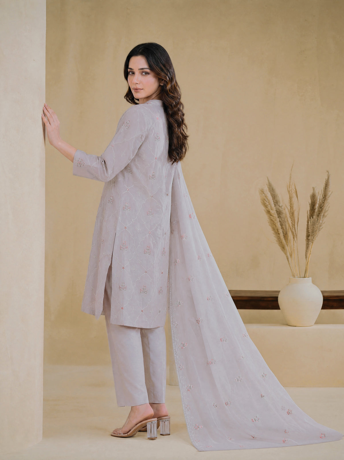 RUHANI 3pcs Un-Stitched Exclusive Emb Cambric