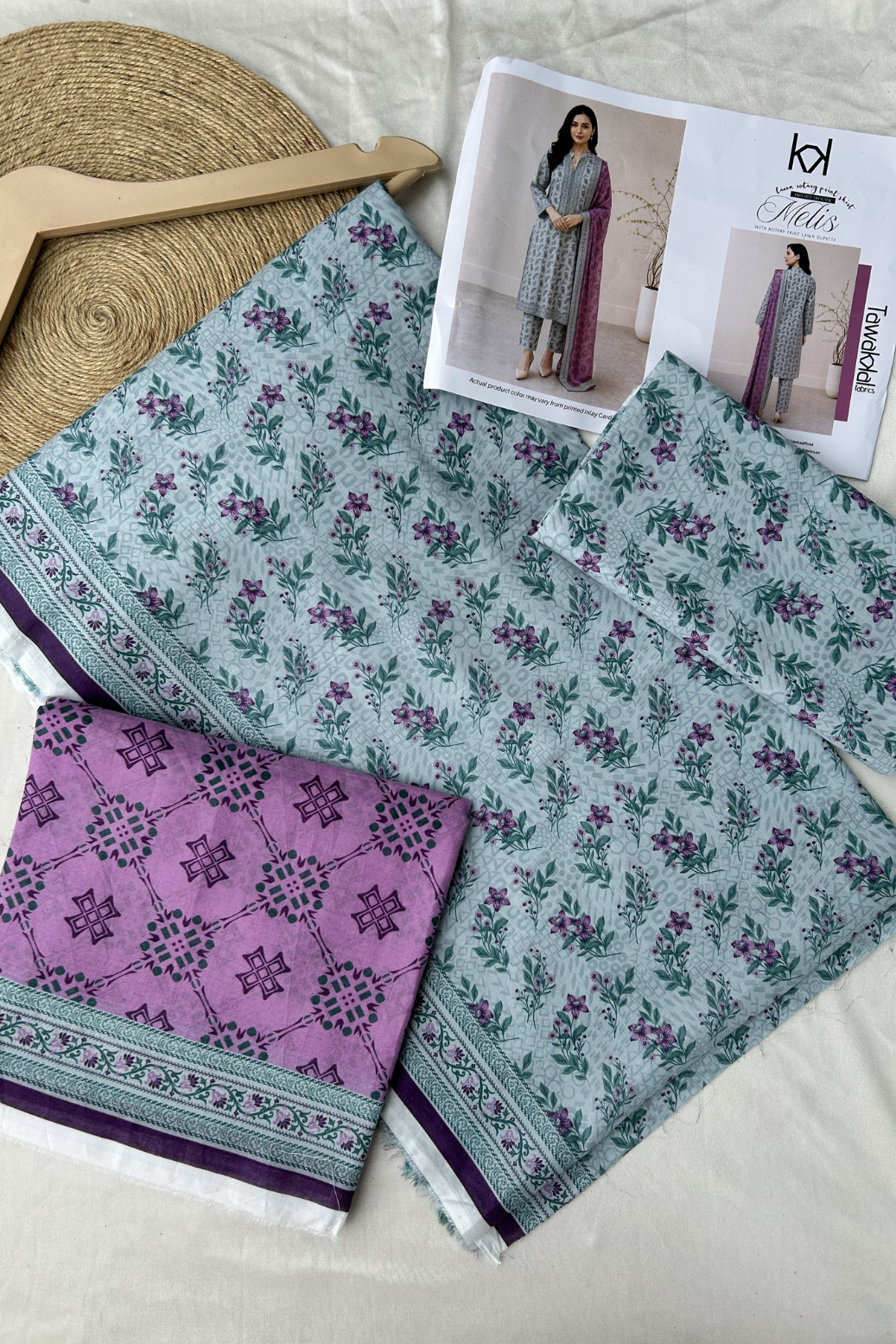 Melis 3pcs Un-Stitched Printed Lawn [D-4576]
