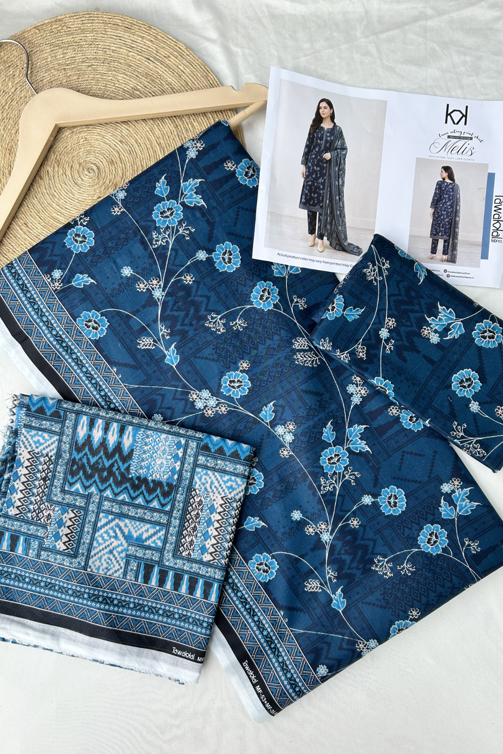 Melis 3pcs Un-Stitched Printed Lawn [D-4579]