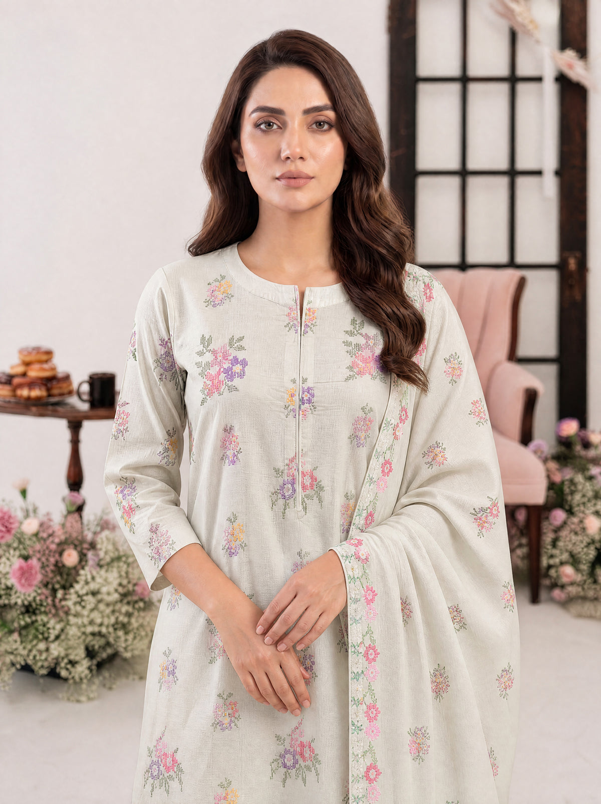 PARISA 3pcs Un-Stitched Emb Cambric [D-4641]
