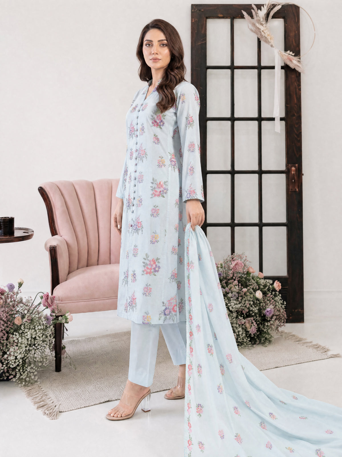 PARISA 3pcs Un-Stitched Emb Cambric [D-4642]