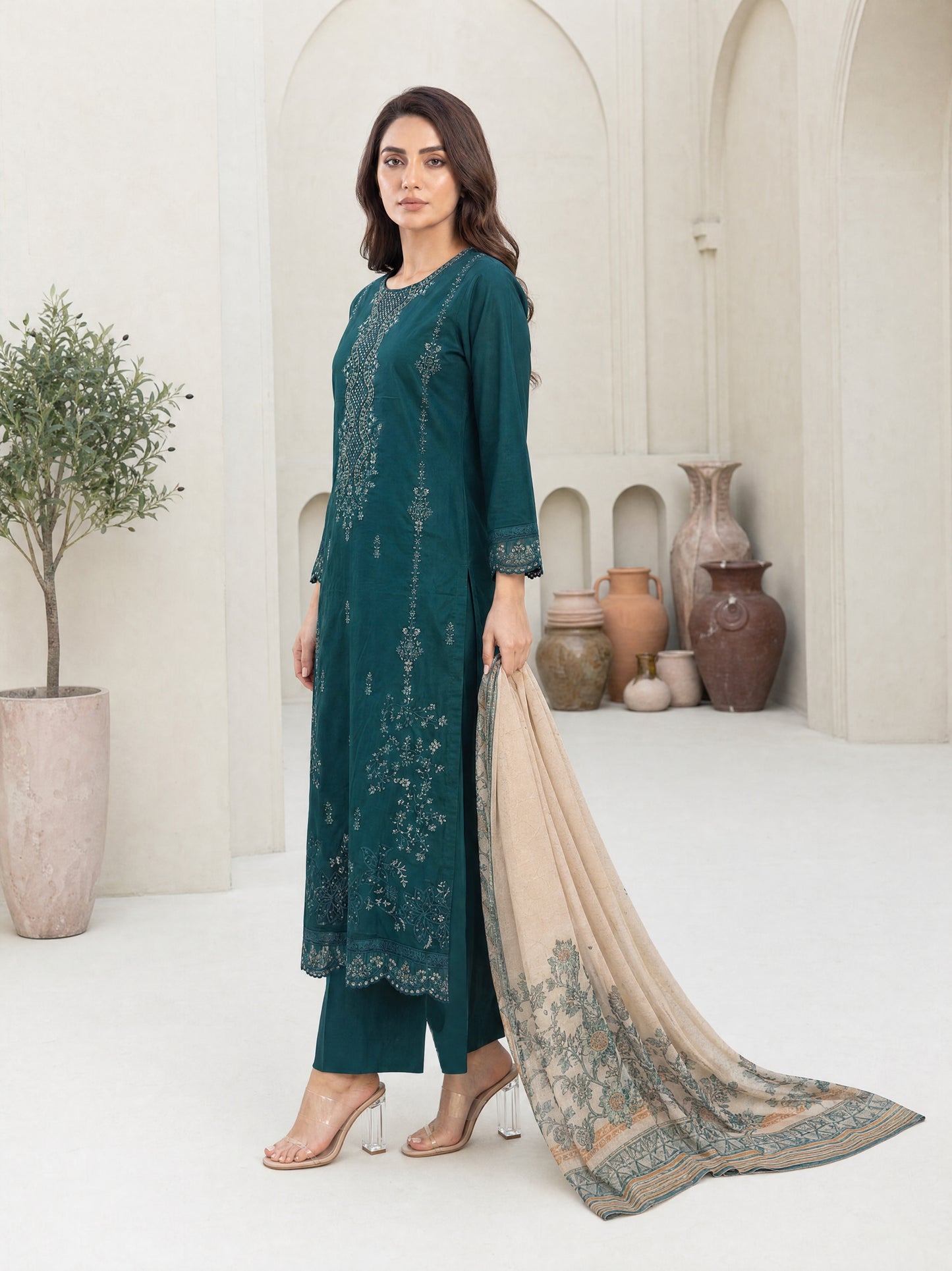 MAHNEER 3pcs Un-Stitched Emb Lawn [D-5231]
