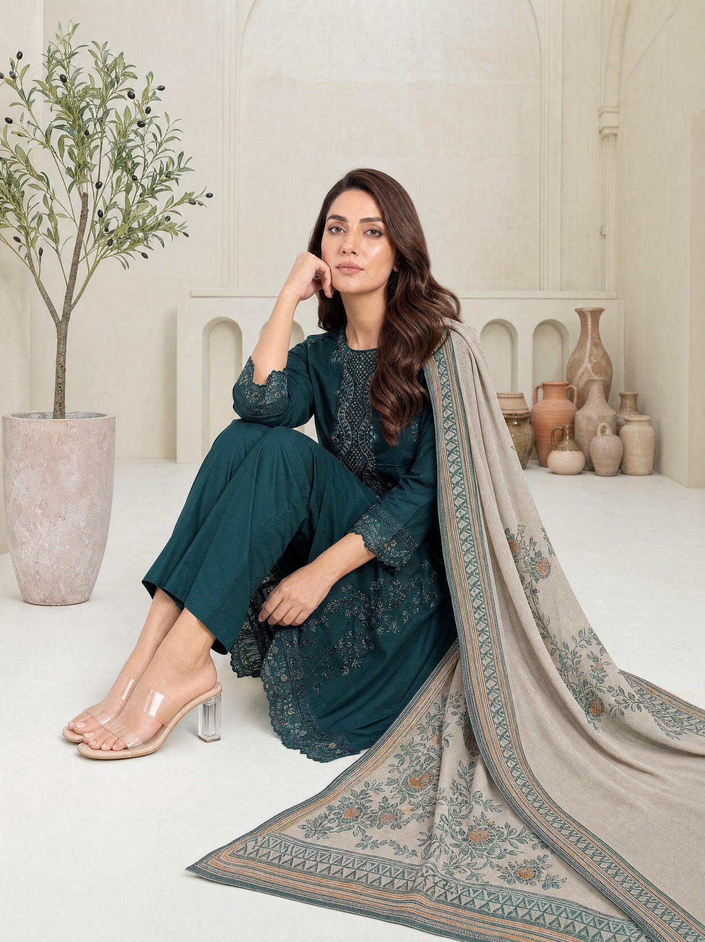 MAHNEER 3pcs Un-Stitched Emb Lawn [D-5231]