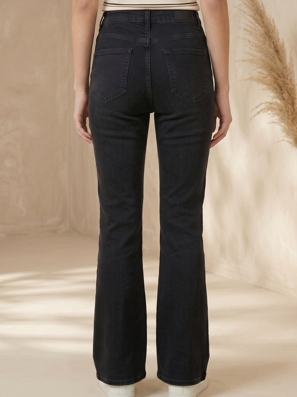 Bell Bottom Black Jeans D-002