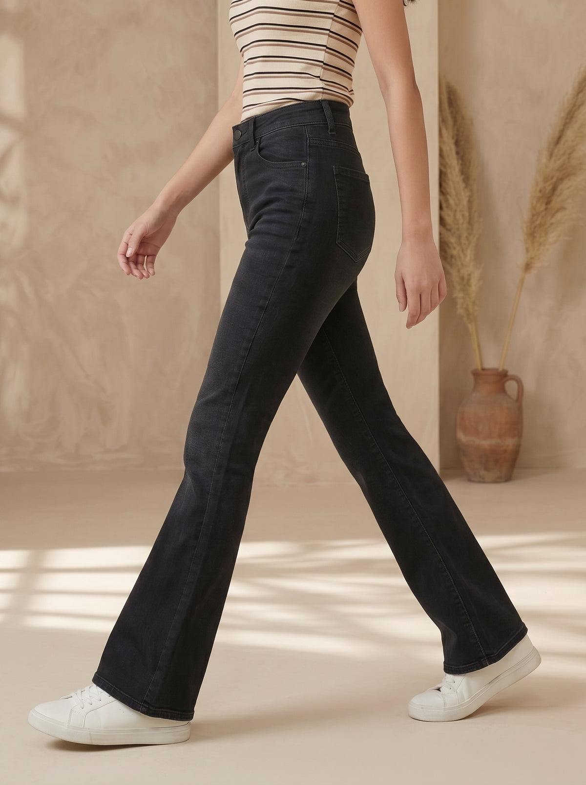 Bell Bottom Black Jeans D-002