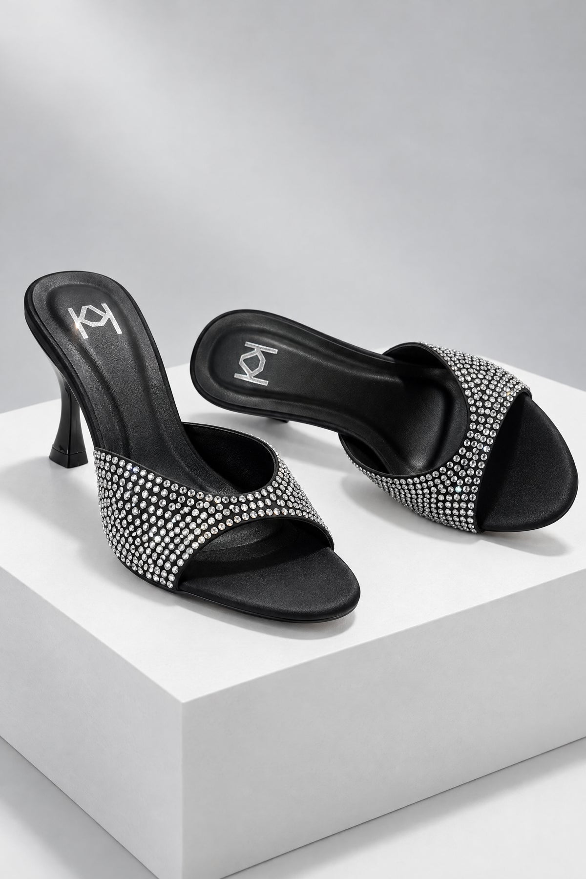 WOMEN FANCY HEEL