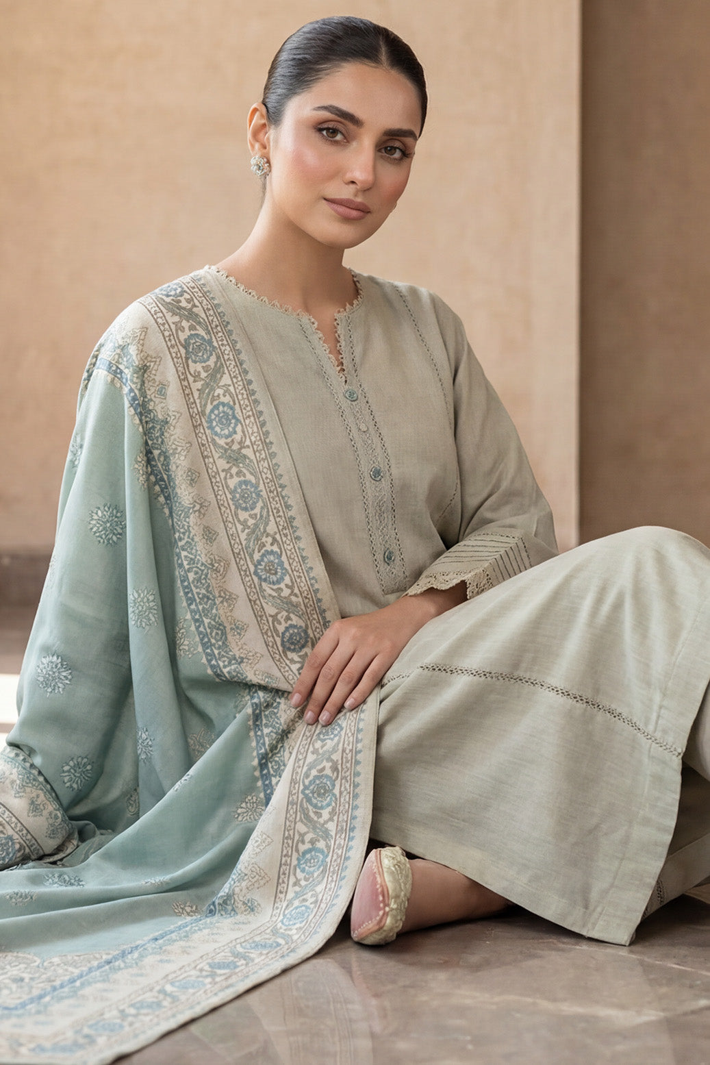 D-5304 - Nayyab Vol-1