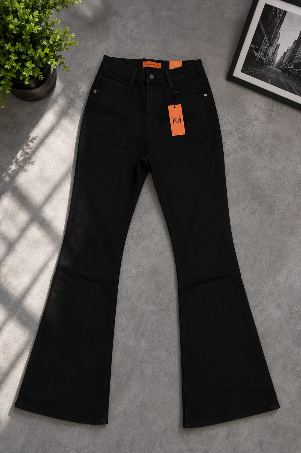 Bell Bottom Black Jeans D-002