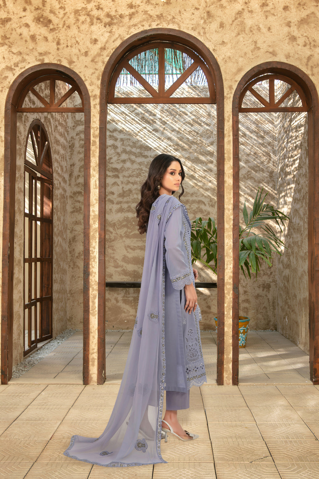 Arfiya 3pcs Un-Stitched Emb Swiss Lawn [D-2612]